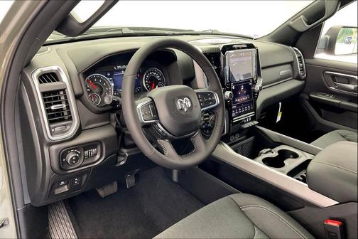 PJ7 Canyon Lake 2026 RAM 1500 Big Horn/Lone Star