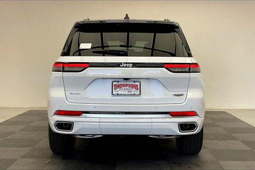 2025 Jeep Grand Cherokee Summit
