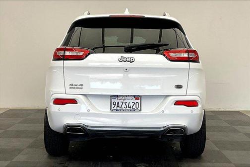 Bright White Clearcoat 2017 Jeep Cherokee Overland