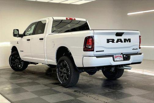 2025 RAM 2500 Big Horn Crew Cab 4x4 6'4' Box