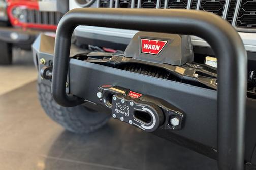 PW7 Bright White Clear Coat 2026 Jeep Wrangler Rubicon
