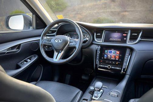 2022 INFINITI QX50 LUXE AWD