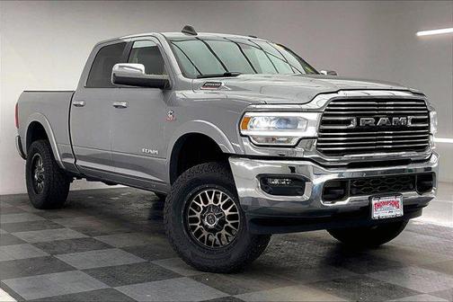 2020 RAM 2500 Laramie Crew Cab 4X4 6'4' Box