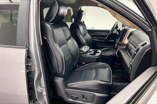 2020 RAM 2500 Laramie Crew Cab 4X4 6'4' Box