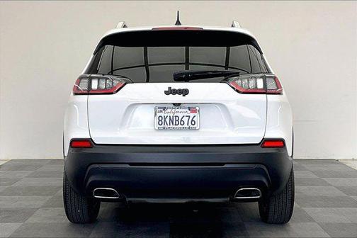 Bright White Clearcoat 2019 Jeep Cherokee Latitude