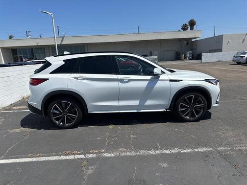 2024 INFINITI QX50 SPORT