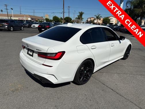 2022 BMW 330 i