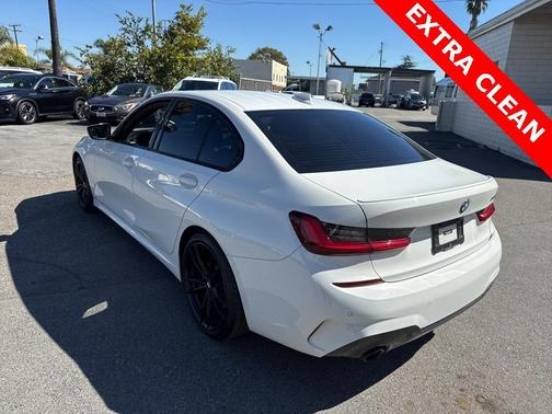 2022 BMW 330 i
