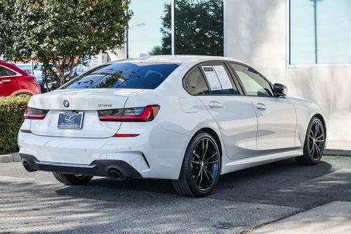 2022 BMW 330 i
