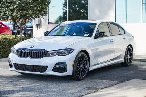 2022 BMW 330 i