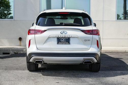 2022 INFINITI QX50 Luxe