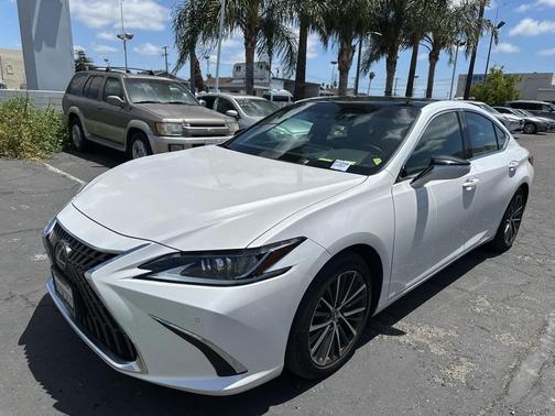 2022 Lexus ES 350 Base