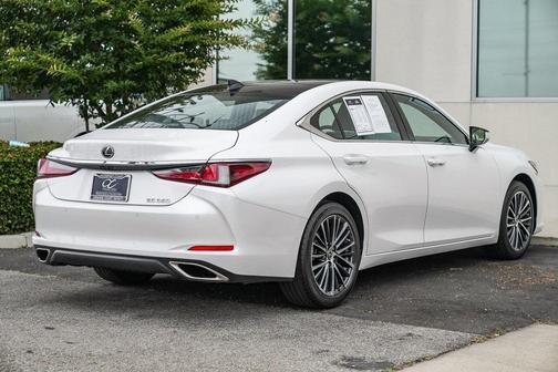 2022 Lexus ES 350 Base