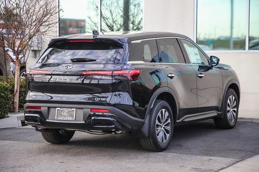 2025 INFINITI QX60 Pure