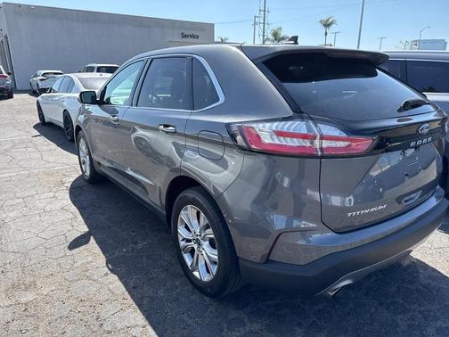 2021 Ford Edge Titanium