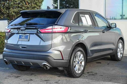 2021 Ford Edge Titanium