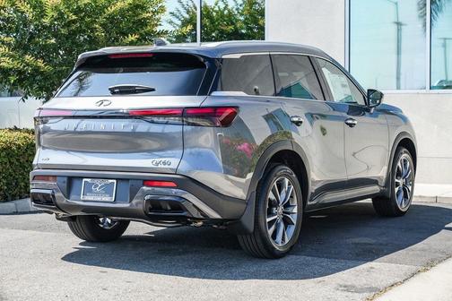 2025 INFINITI QX60 Luxe