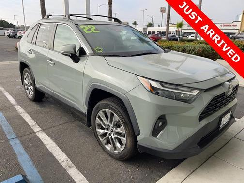 2022 Toyota RAV4 XLE Premium