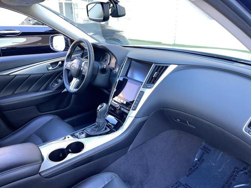 2022 INFINITI Q50 LUXE