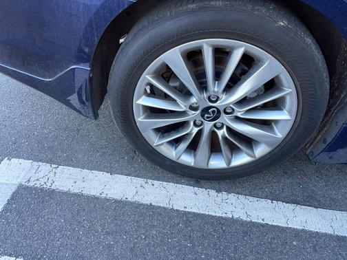 2022 INFINITI Q50 LUXE