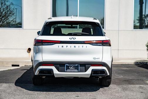 2025 INFINITI QX60 Pure