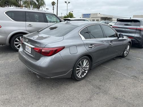 2023 INFINITI Q50 LUXE