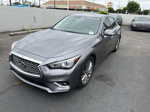2023 INFINITI Q50 LUXE
