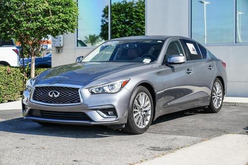 2023 INFINITI Q50 LUXE