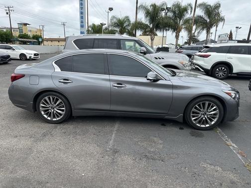 2023 INFINITI Q50 LUXE