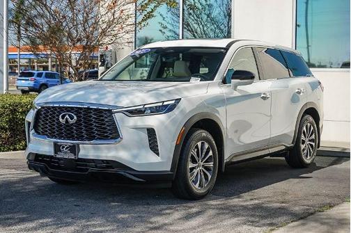 2025 INFINITI QX60 PURE