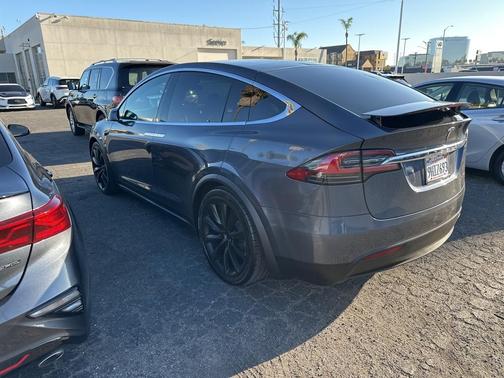 2020 Tesla Model X Long Range