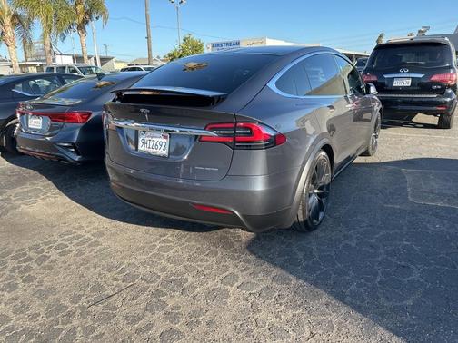 2020 Tesla Model X Long Range