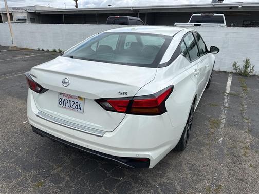 2021 Nissan Altima 2.5 SR