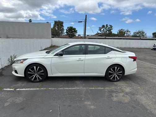 2021 Nissan Altima 2.5 SR