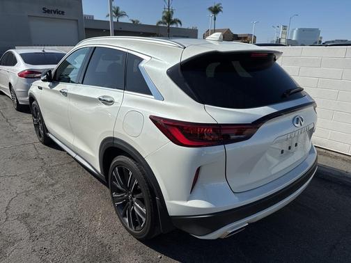 2022 INFINITI QX50 Luxe