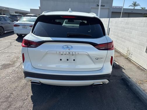 2022 INFINITI QX50 Luxe