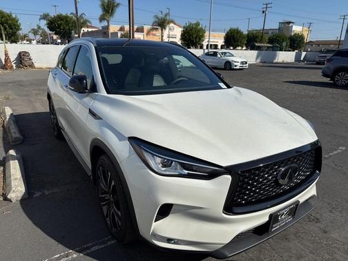 2022 INFINITI QX50 Luxe