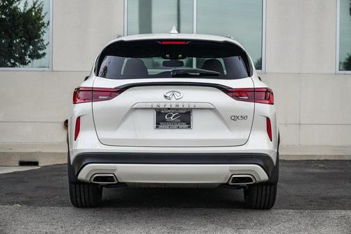 2022 INFINITI QX50 Luxe