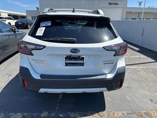 2022 Subaru Outback Touring XT