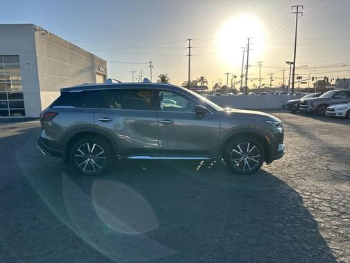 2022 INFINITI QX60 SENSORY