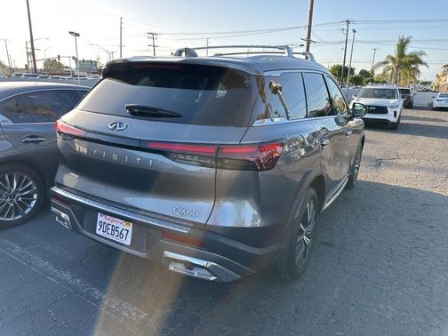 2022 INFINITI QX60 SENSORY