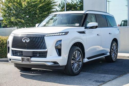 2025 INFINITI QX80 Luxe