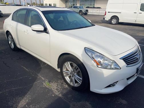 2012 INFINITI G25 Journey