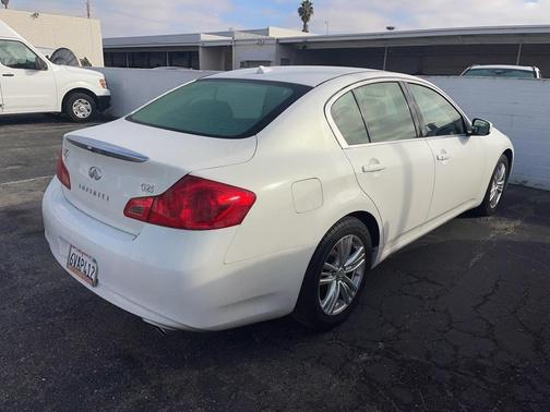 2012 INFINITI G25 Journey