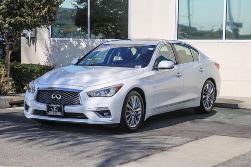 2024 INFINITI Q50 LUXE