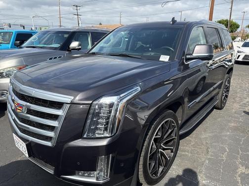 2017 Cadillac Escalade Luxury