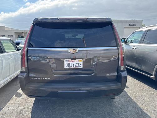 2017 Cadillac Escalade Luxury