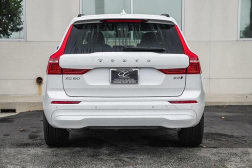 2023 Volvo XC60 B5 Core