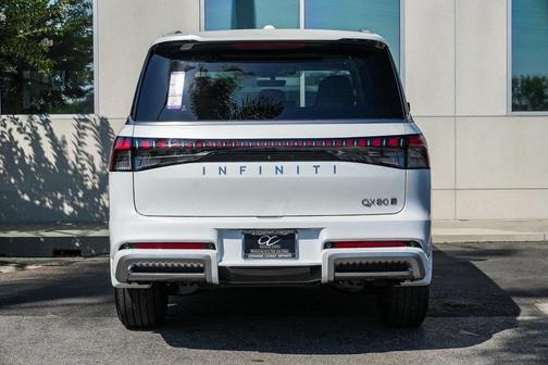2026 INFINITI QX80 PURE