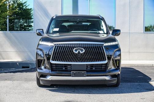 2025 INFINITI QX80 Luxe